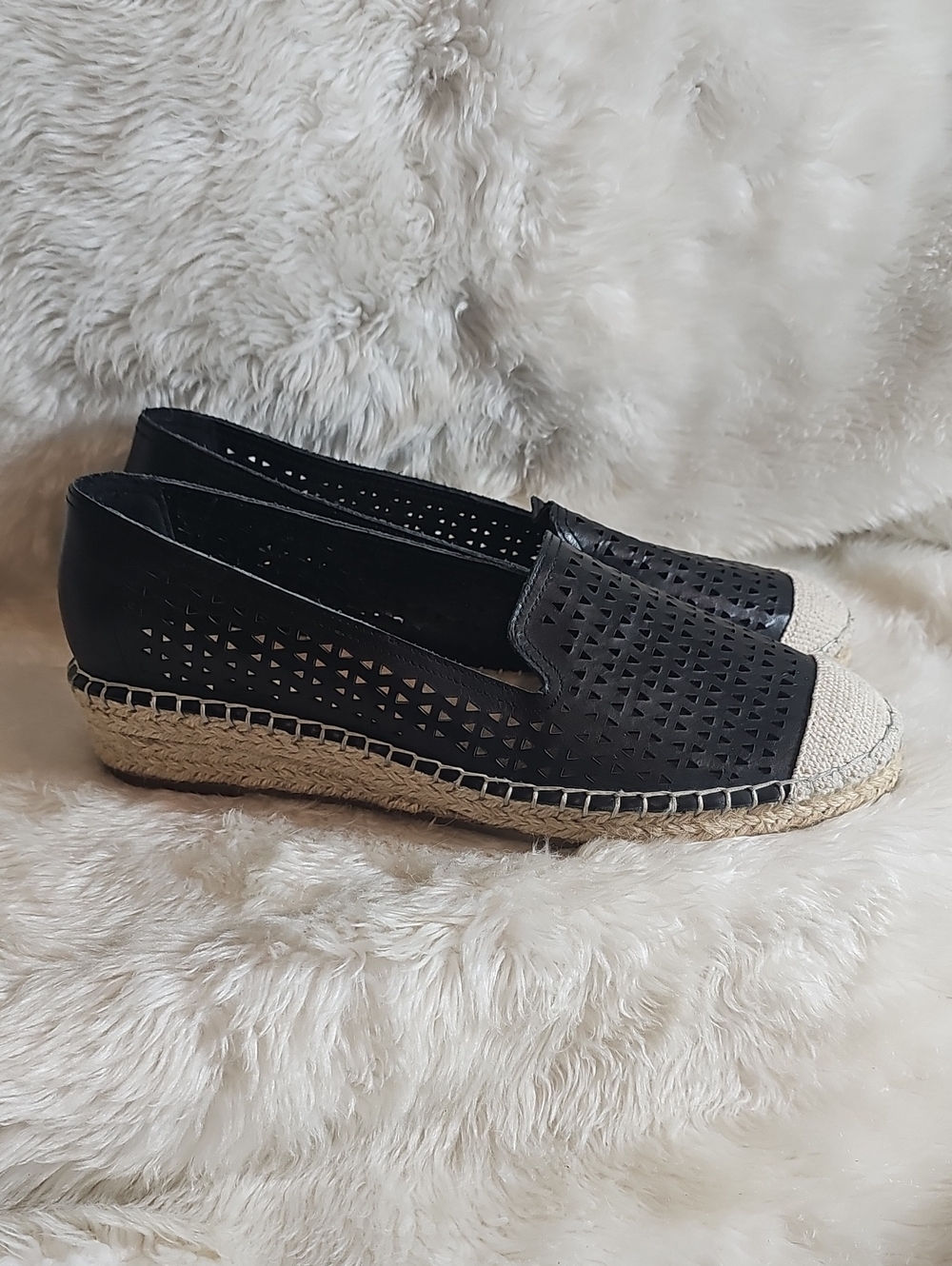 Bella Vita Black Leather Perforated Espadrille Flats Size 10M NWOT